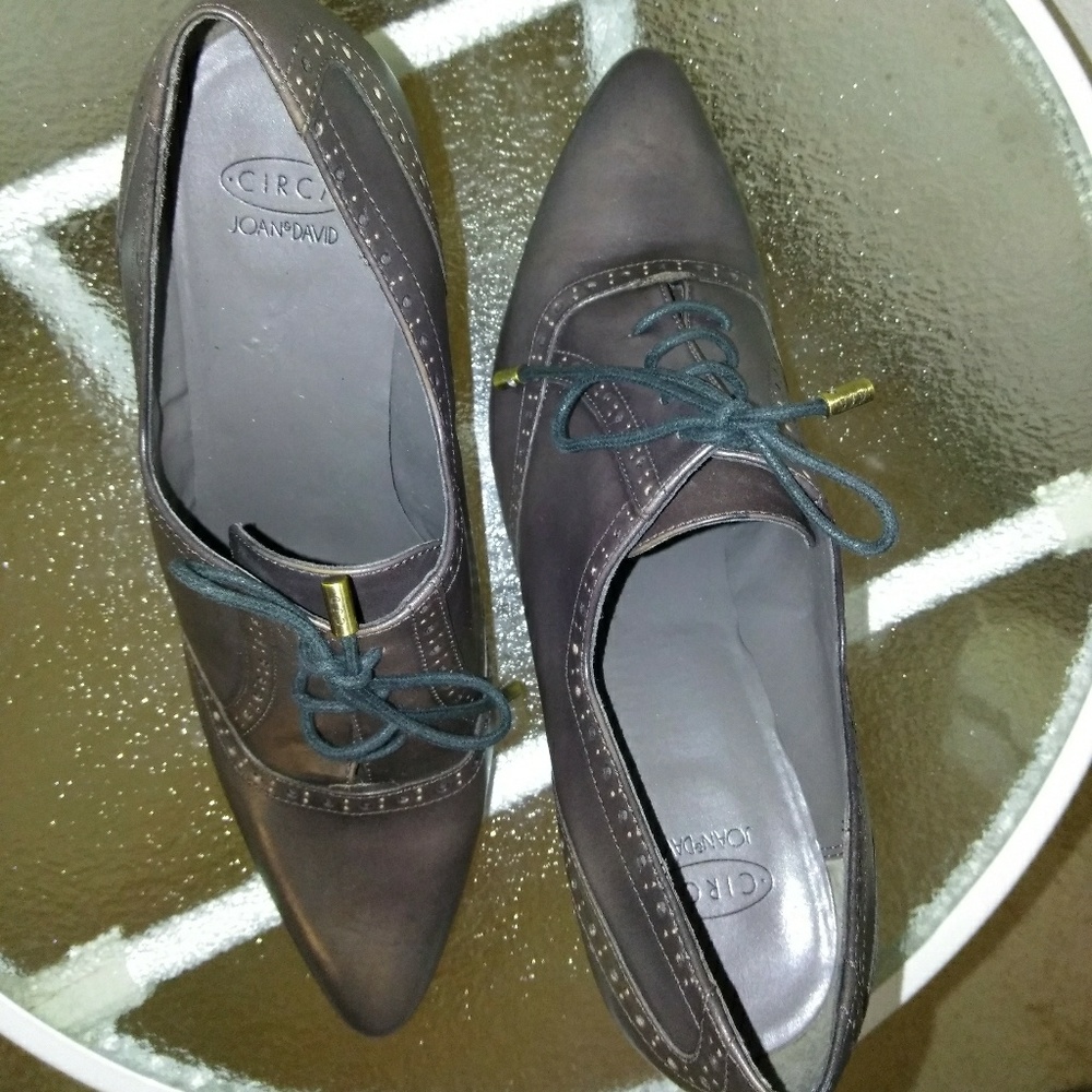 Shoes - Picture 3 of 6